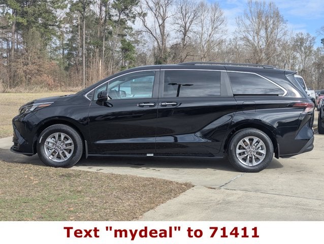 2026 Toyota Sienna XLE