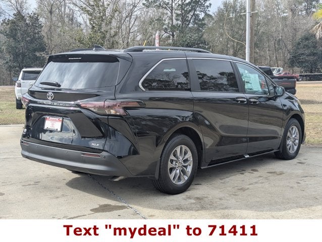 2026 Toyota Sienna XLE