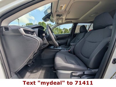 2026 Toyota Corolla Cross LE
