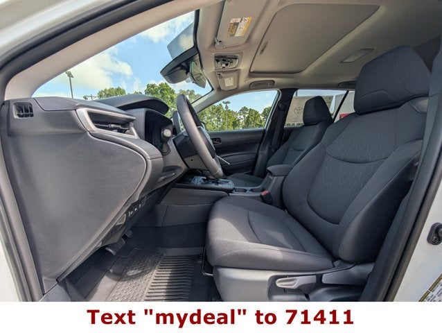 2026 Toyota Corolla Cross LE