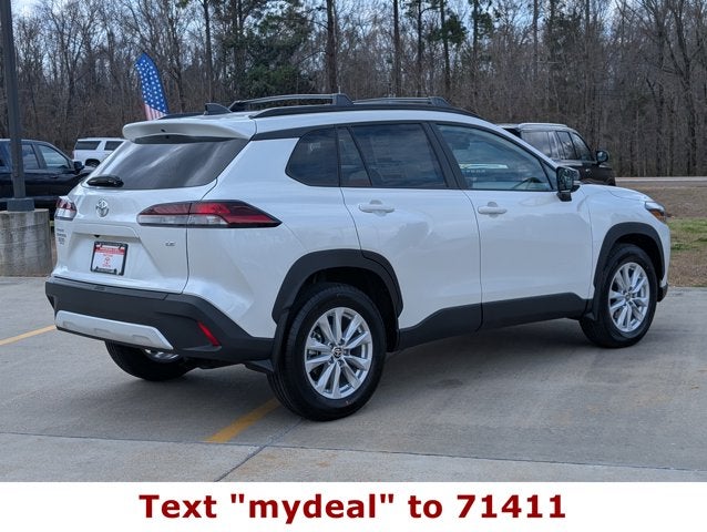 2026 Toyota Corolla Cross LE