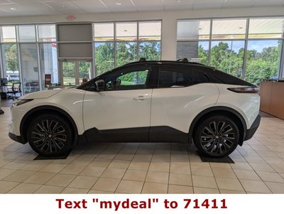 2026 Toyota C-HR XSE