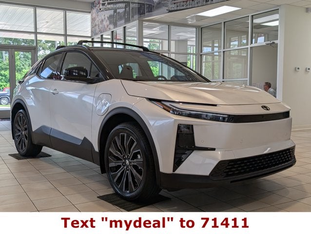 2026 Toyota C-HR XSE