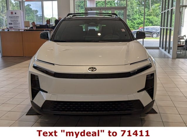 2026 Toyota C-HR XSE