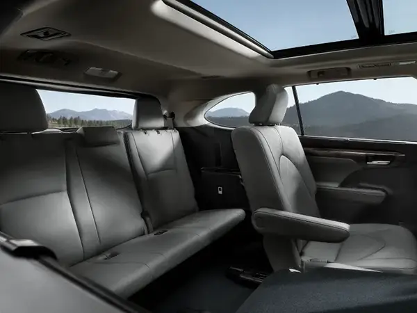 2025 Toyota Highlander seats