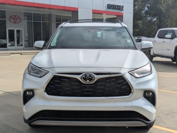 2026 Toyota Highlander Exterior front view