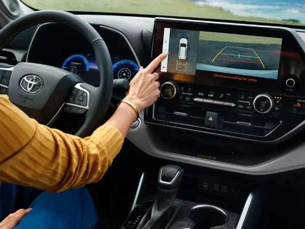 2026 Toyota Highlander Hybrid Technology