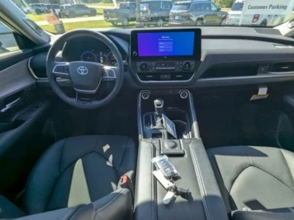 2026 Toyota Grand Highlander Dashboard
